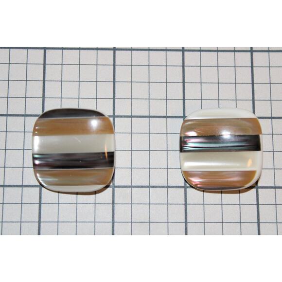 Vintage c1980 1" Square Pearlescent Acrylic Striped Earth-Tone Clip-On Earrings - Picture 3 of 3